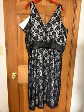 New ASHRO Black Lace Overlay Dress XXL | Sleeveless V-Neck Fit & Flare